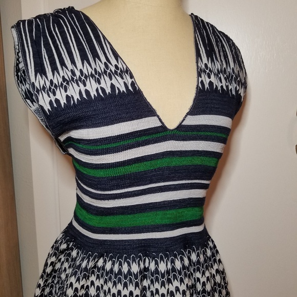 Max Edition Blue and Green Raunched V Neck Dress - Picture 6 of 6